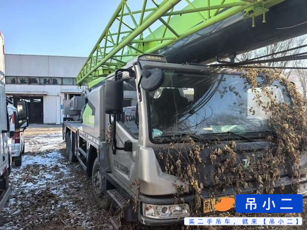 Buy Zoomlion ZTC251VE562 Used Crane / 2