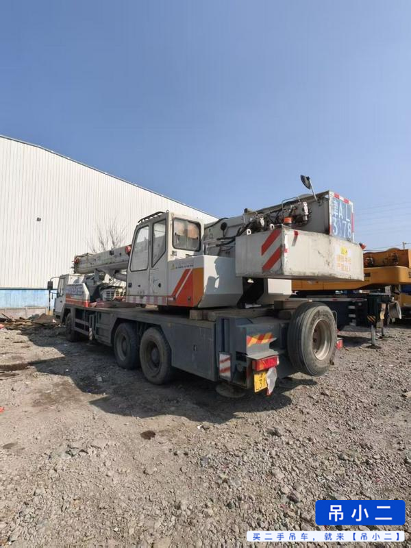 Buy Zoomlion QY25V531 Used Crane / 2