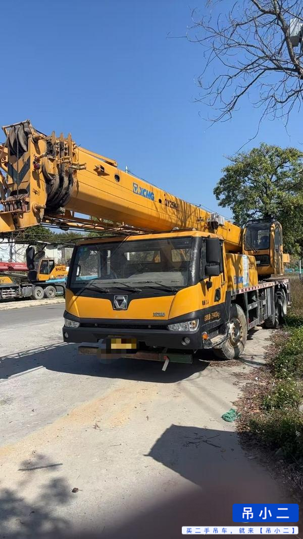 Buy XCMG 25k11 Used Crane / 2