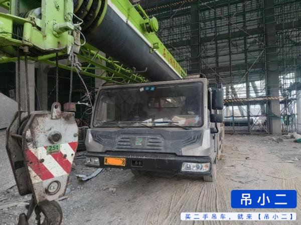 Buy Zoomlion 251E Used Crane / 2