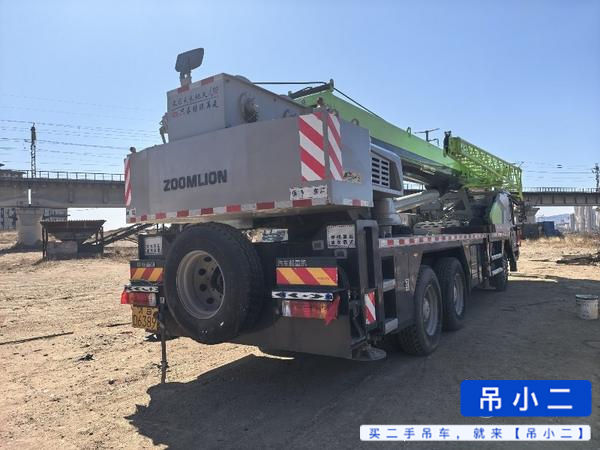 Buy Zoomlion ZTC251VE562 Used Crane / 4