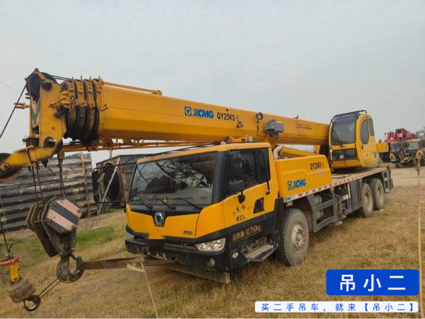 Buy XCMG 25K5 Used Crane / 3