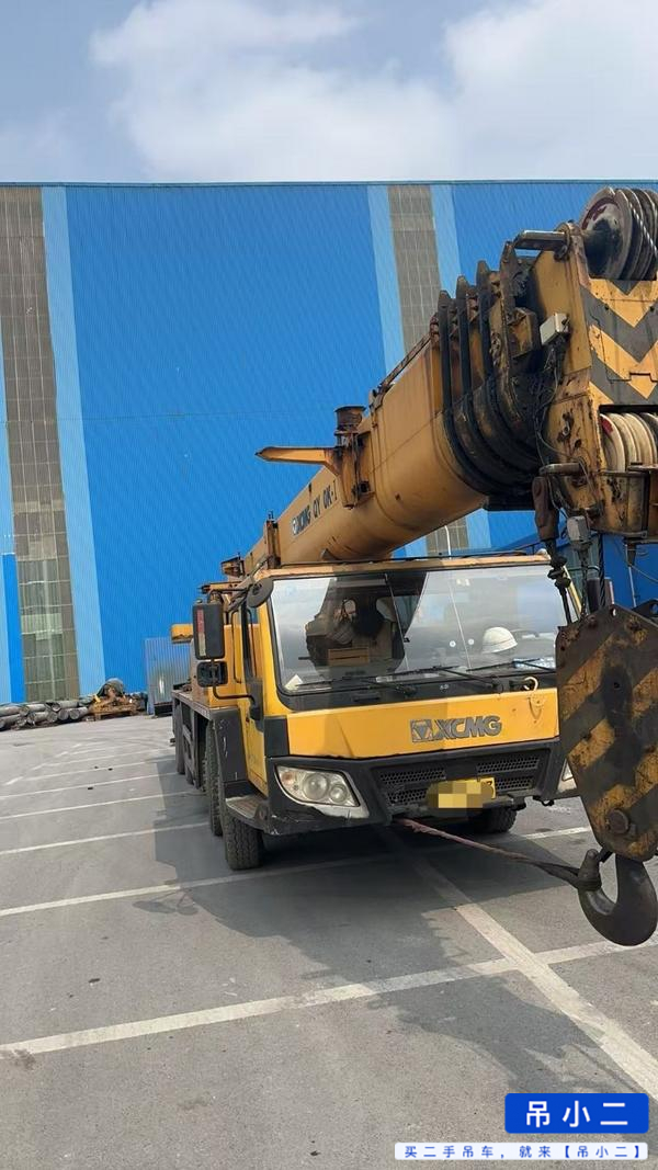Buy XCMG 70K Used Crane / 2