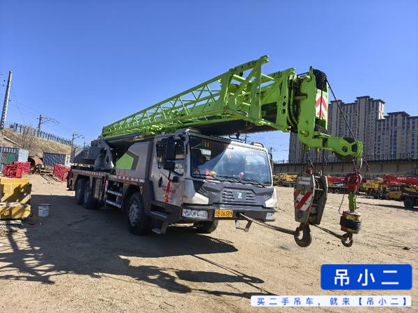 Buy Zoomlion ZTC251VE562 Used Crane
