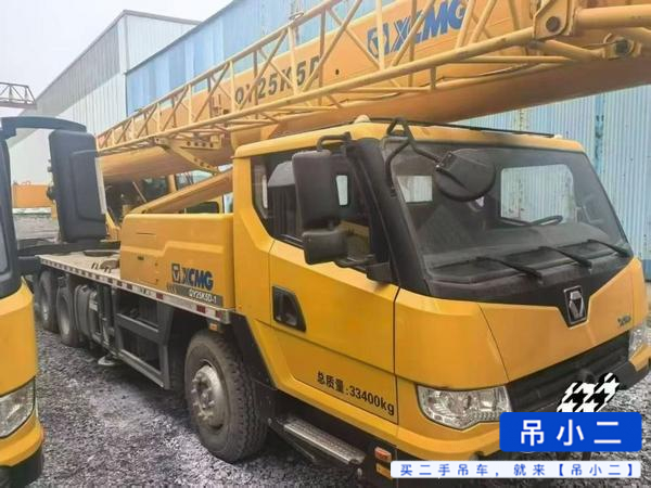 Buy XCMG 25K5D Used Crane / 2