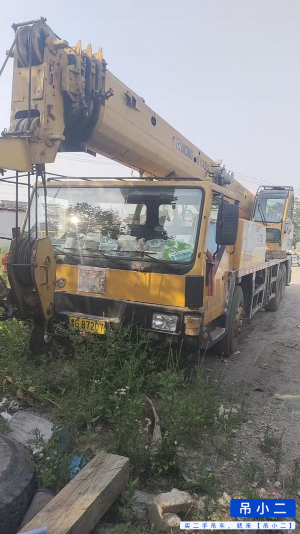 Buy XCMG QY20G Used Crane / 2