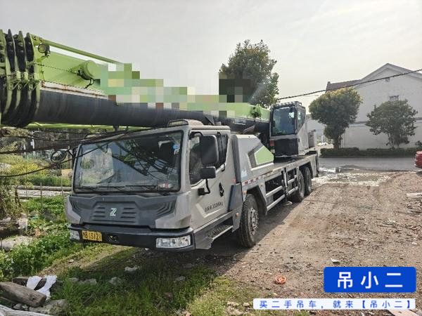 Buy Zoomlion ZTC251VE562 Used Crane / 2