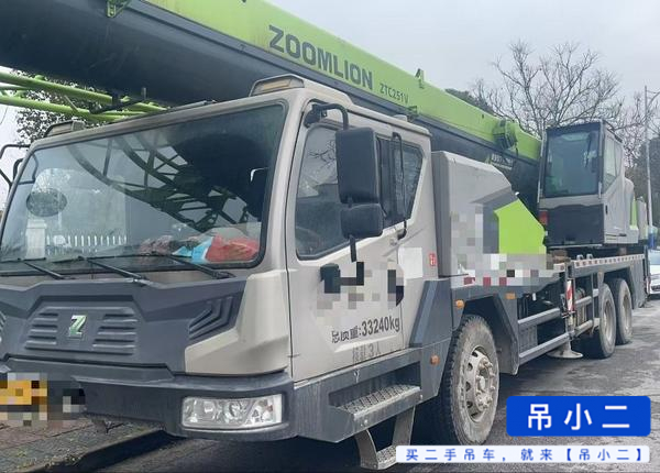 Buy Zoomlion ZTC251VE562 Used Crane / 3
