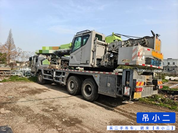 Buy Zoomlion ZTC251VE562 Used Crane / 3