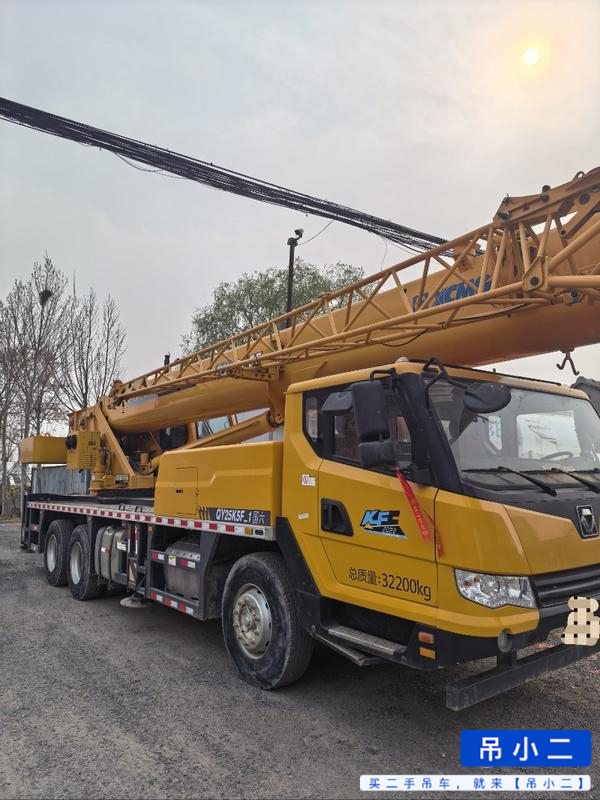 Buy XCMG 25K5F Used Crane / 2