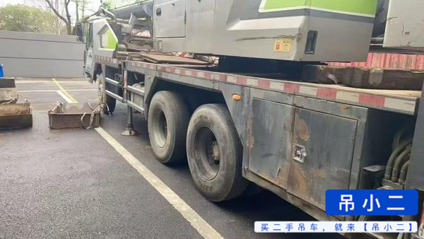 Buy Zoomlion ZTC201V551 Used Crane / 3