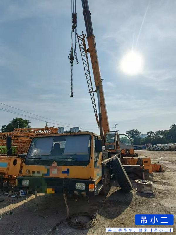 Buy XCMG QY20G Used Crane / 2