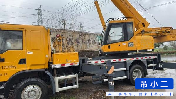 Buy XCMG XCT12L4-1 Used Crane / 3