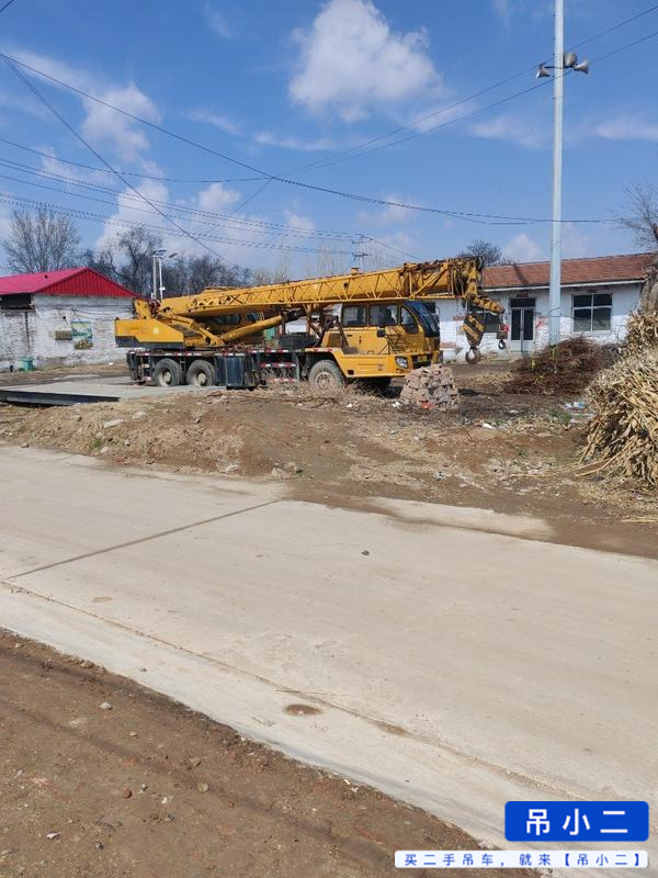 Buy XCMG QY20B Used Crane / 3