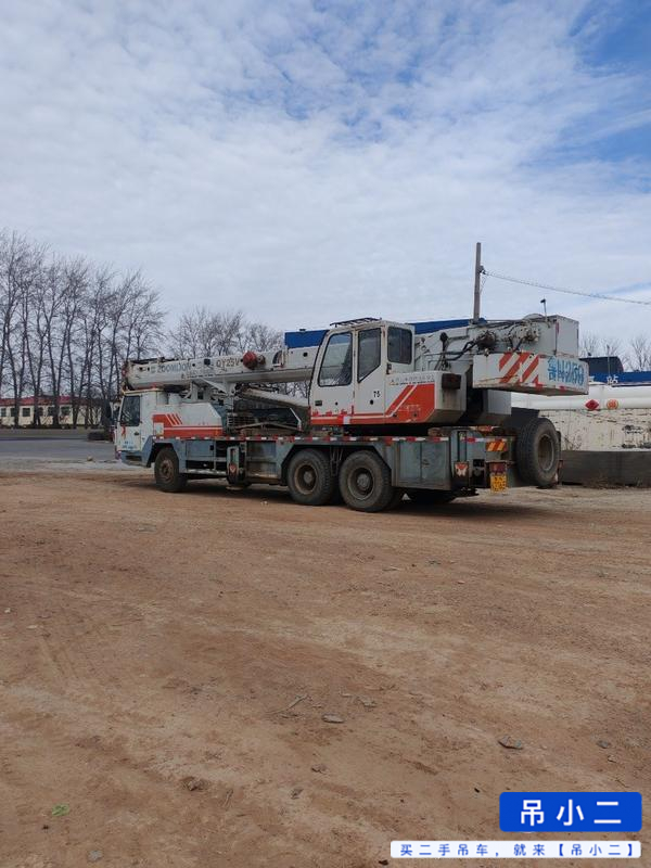 Buy XCMG QY20B Used Crane / 2