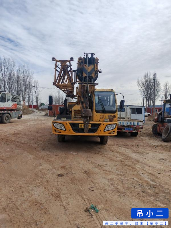 Buy XCMG QY20B Used Crane / 4