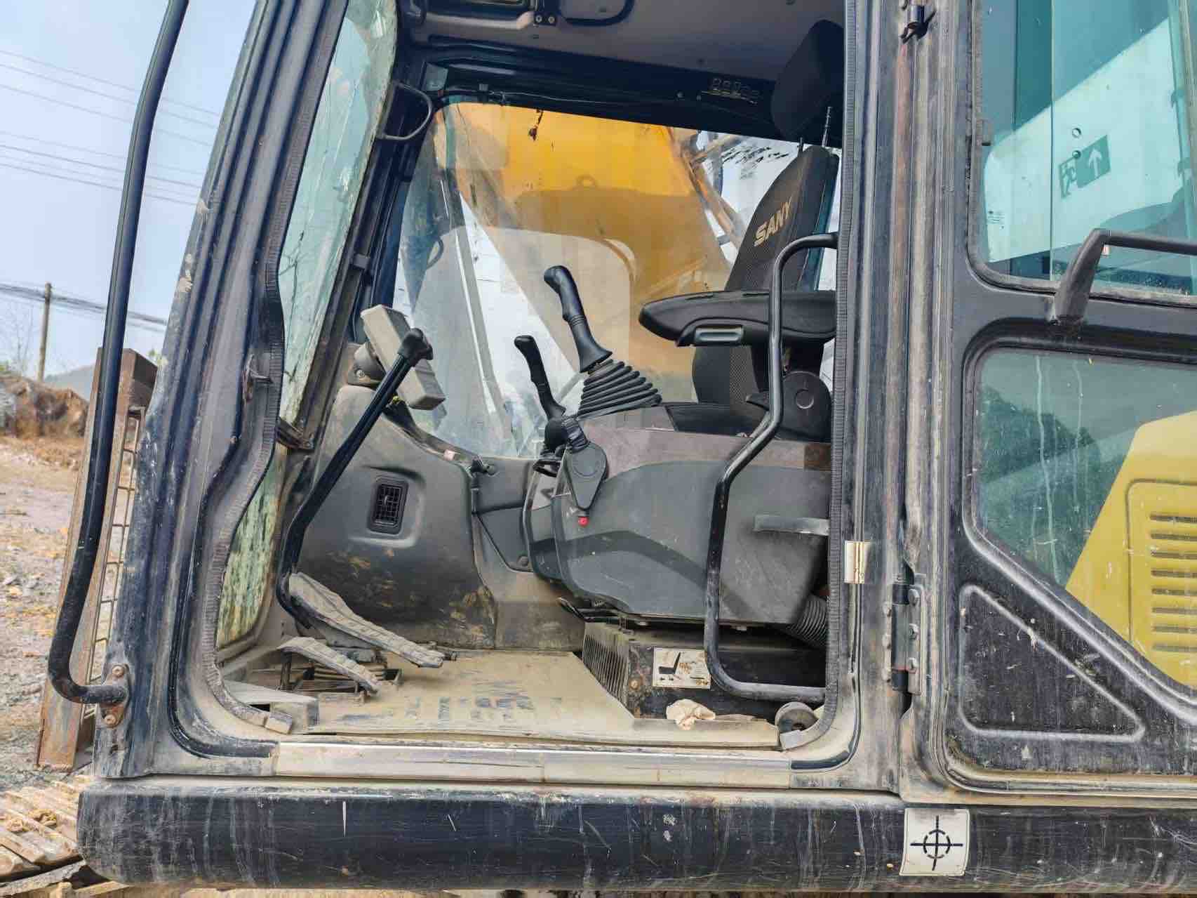 Buy Sany 215C-9 Used Excavator / 8