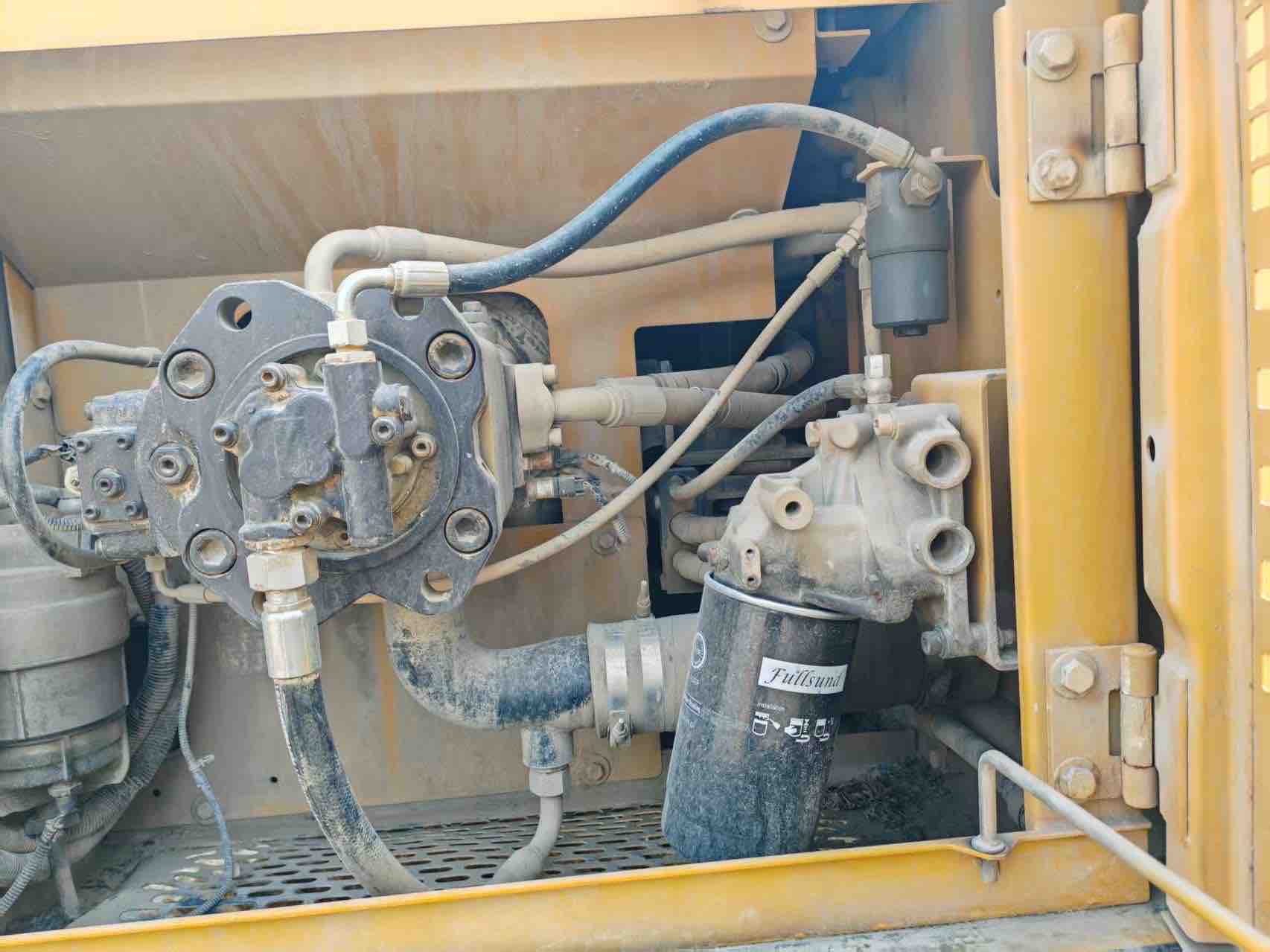 Buy Sany 215C-9 Used Excavator / 4