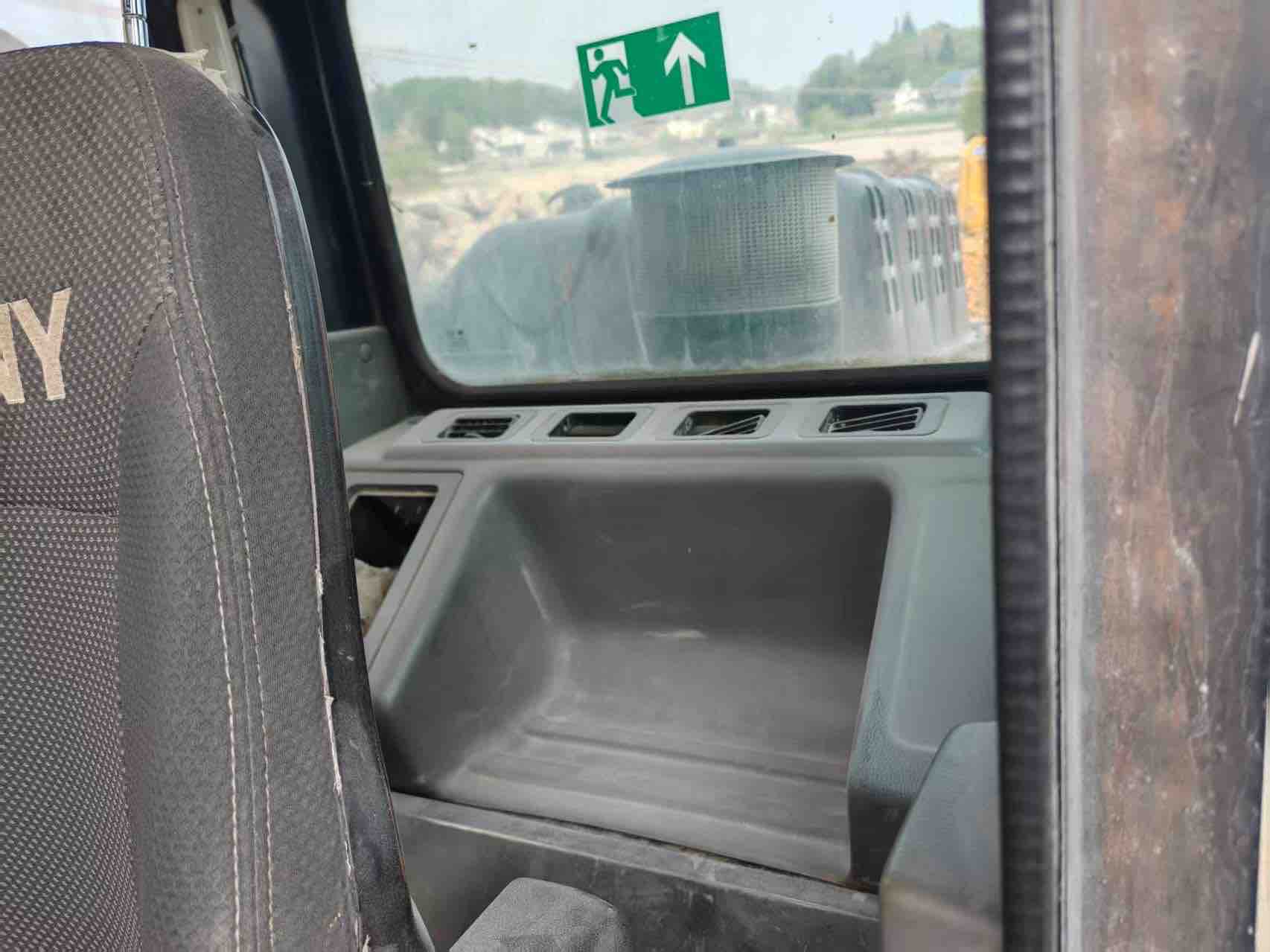 Buy Sany 215C-9 Used Excavator / 9