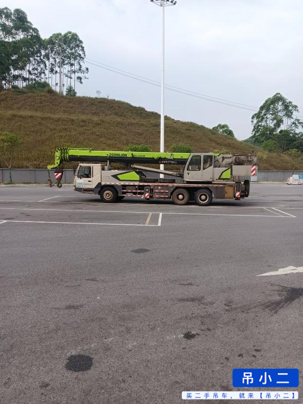 Buy Zoomlion 30v5 Used Crane / 3