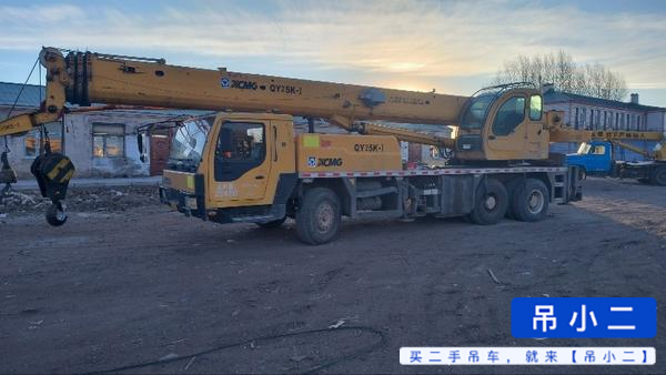 Buy XCMG 25K Used Crane / 3