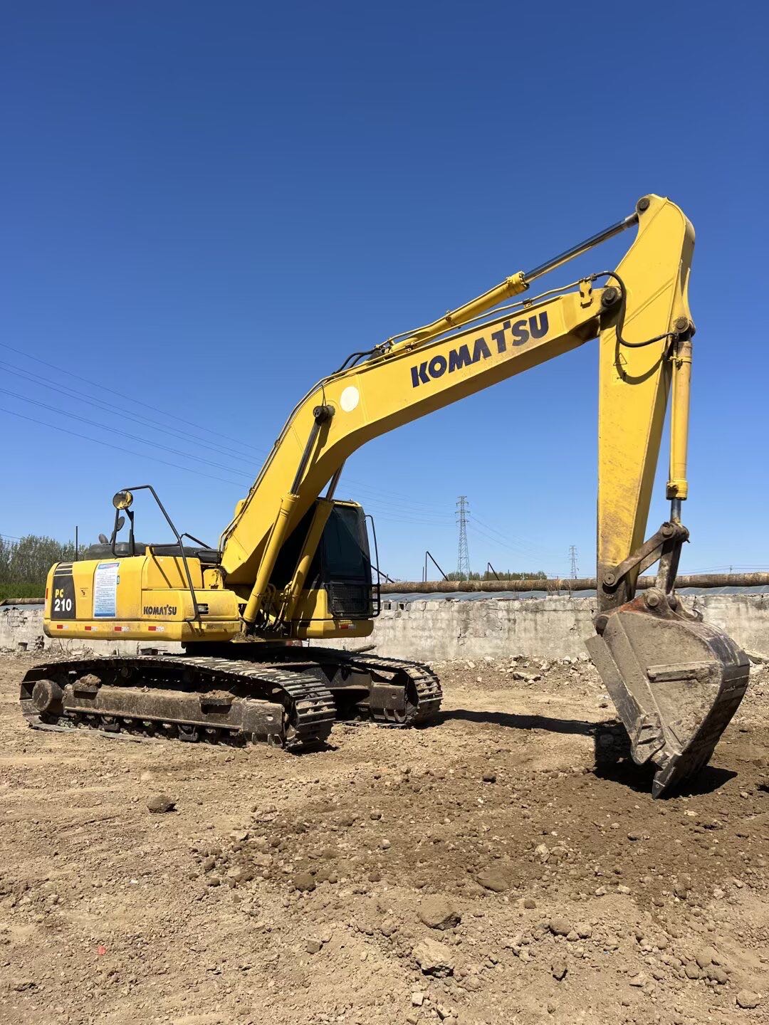 Buy Komatsu PC200LC-8 Used Excavator / 5
