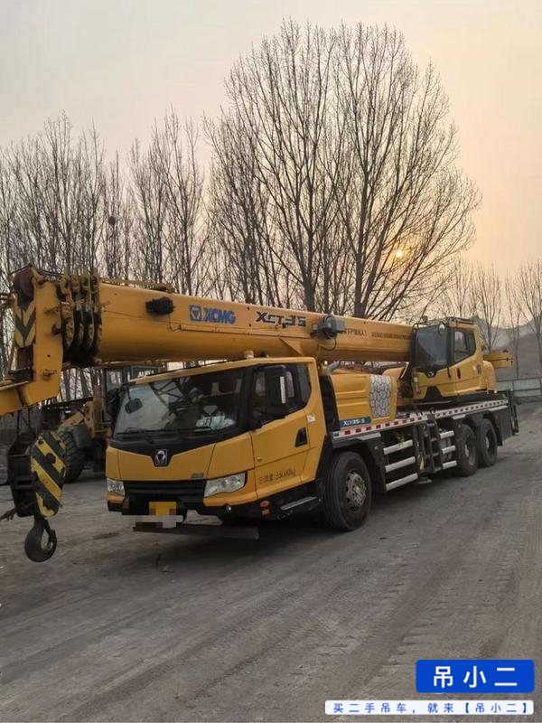 Buy XCMG 25XCT Used Crane / 2