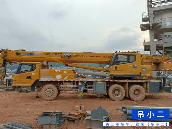 Buy XCMG 25K5C Used Crane / 2