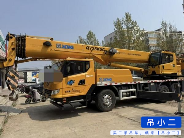 Buy XCMG 25K5C Used Crane / 2