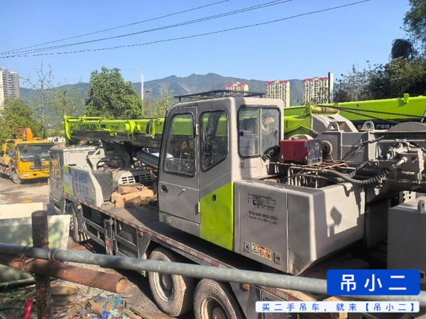 Buy Zoomlion 25V Used Crane / 6