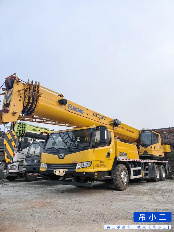 Buy XCMG 30K5C Used Crane / 2