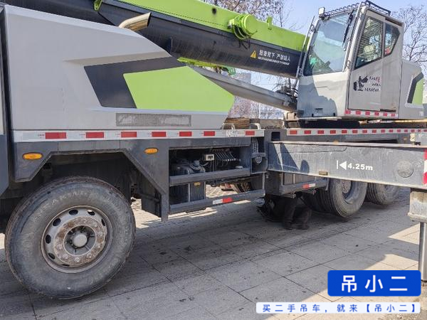 Buy Zoomlion 251E Used Crane / 2
