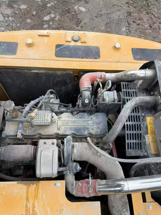 Buy XCMG XE200DA Used Excavator / 4