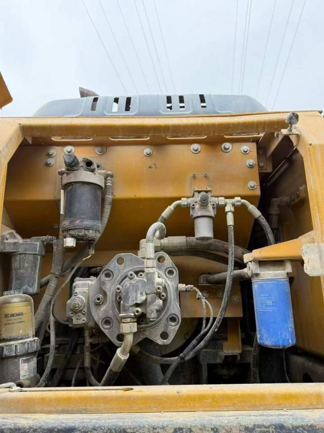 Buy XCMG XE200DA Used Excavator / 6