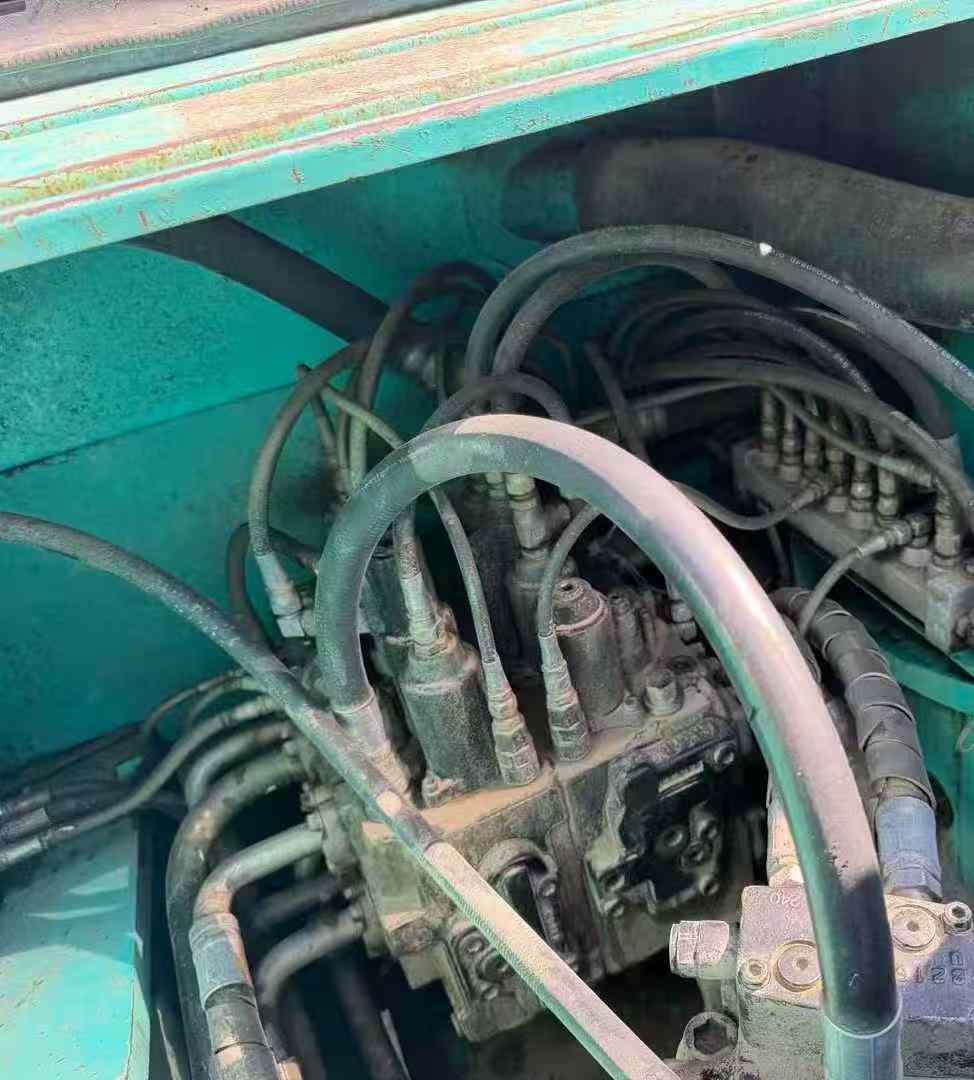 Buy Kobelco 210LC-9 Used Excavator / 4