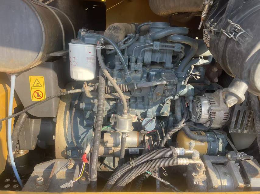 Buy XCMG XE75DA Used Excavator / 7