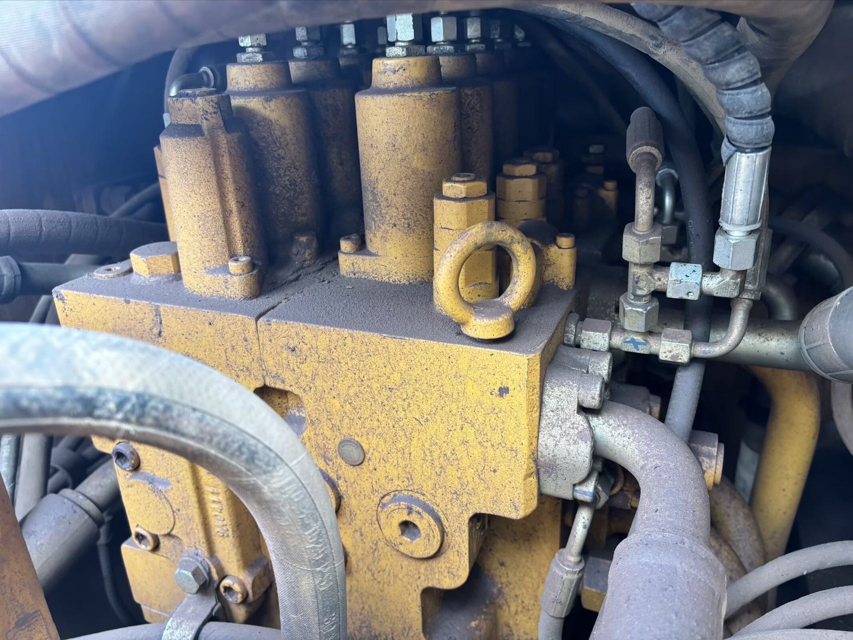 Buy Sany 215C-9 Used Excavator / 5