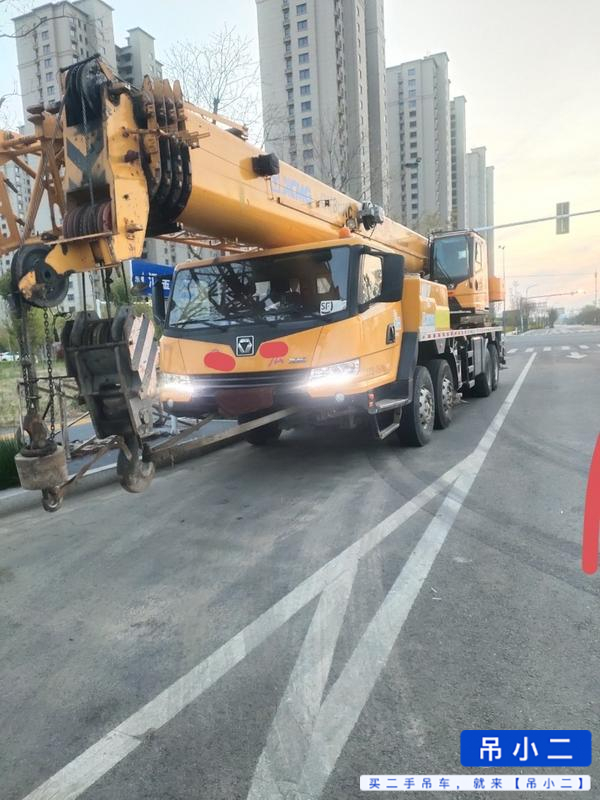 Buy XCMG 50KC Used Crane / 2