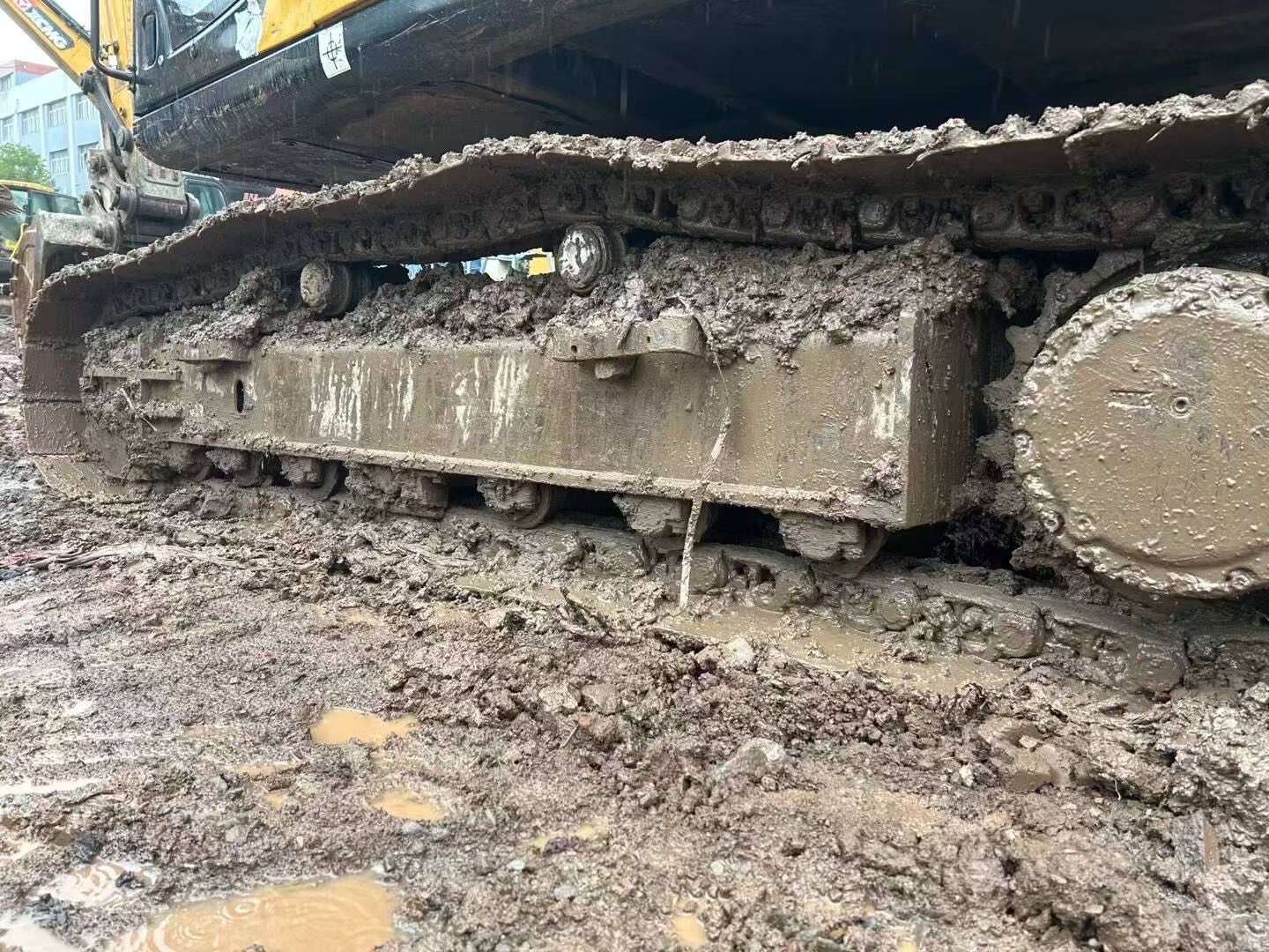 Buy Sany SY200C Used Excavator / 4