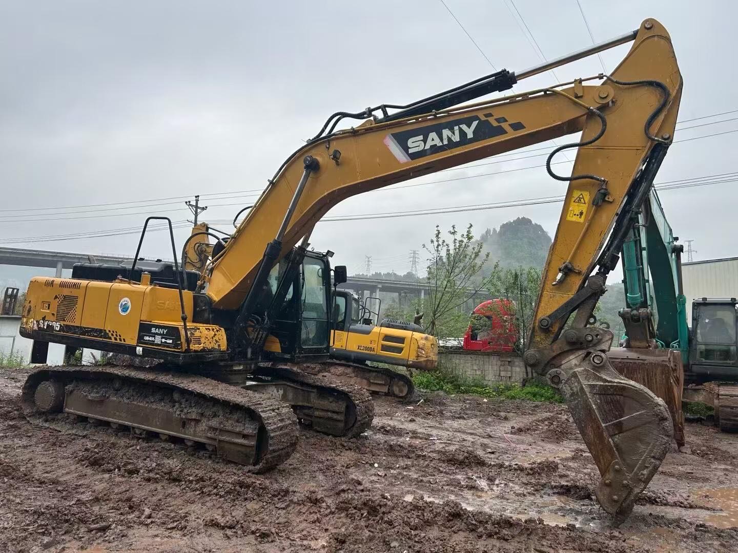 Buy Sany SY200C Used Excavator / 2