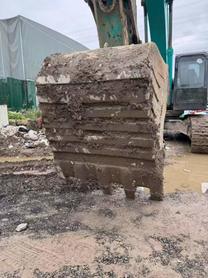 Buy Kobelco 350LC-8 Used Excavator / 7 Buy Kobelco 350LC-8 Used Excavator / 7