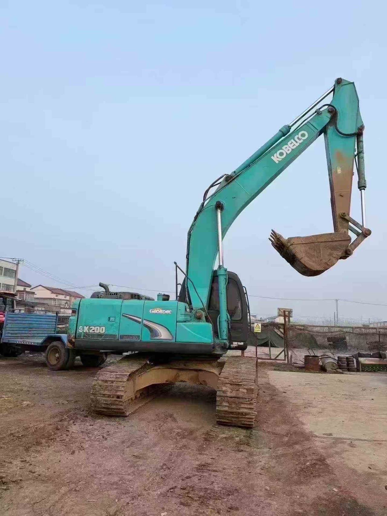 Buy Kobelco 200-8 Used Excavator / 2