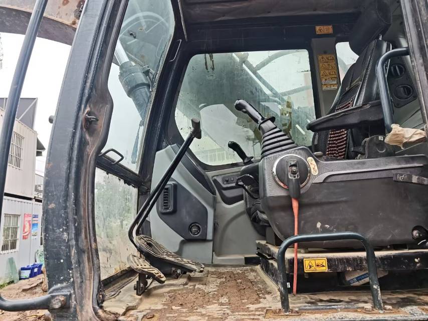 Buy Hyundai R215VS Used Excavator / 9