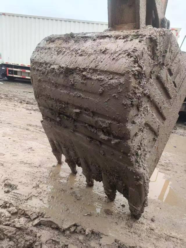 Buy Hitachi ZX240-3G Used Excavator / 8