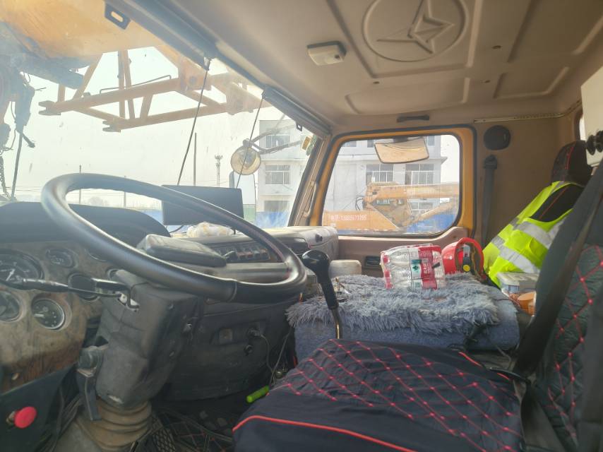 Buy XCMG QY25K5 Used Crane / 7