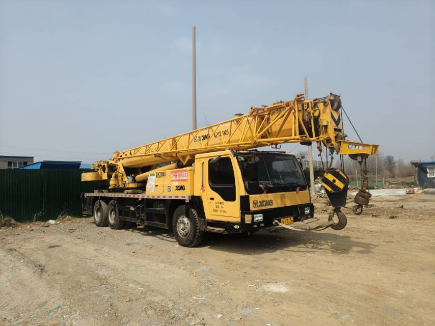 Buy XCMG QY25K5 Used Crane / 2