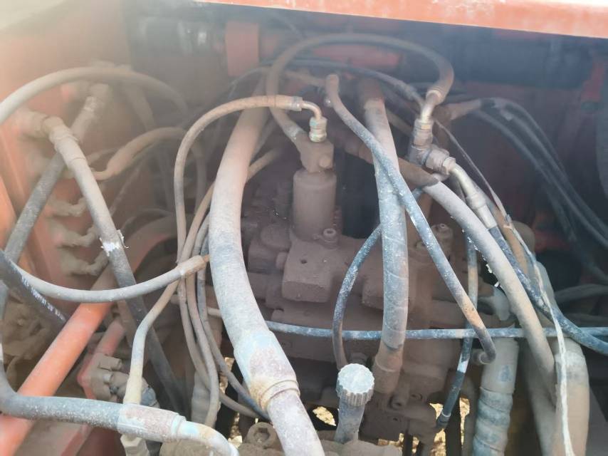 Buy Doosan 220LC-V Used Excavator / 3