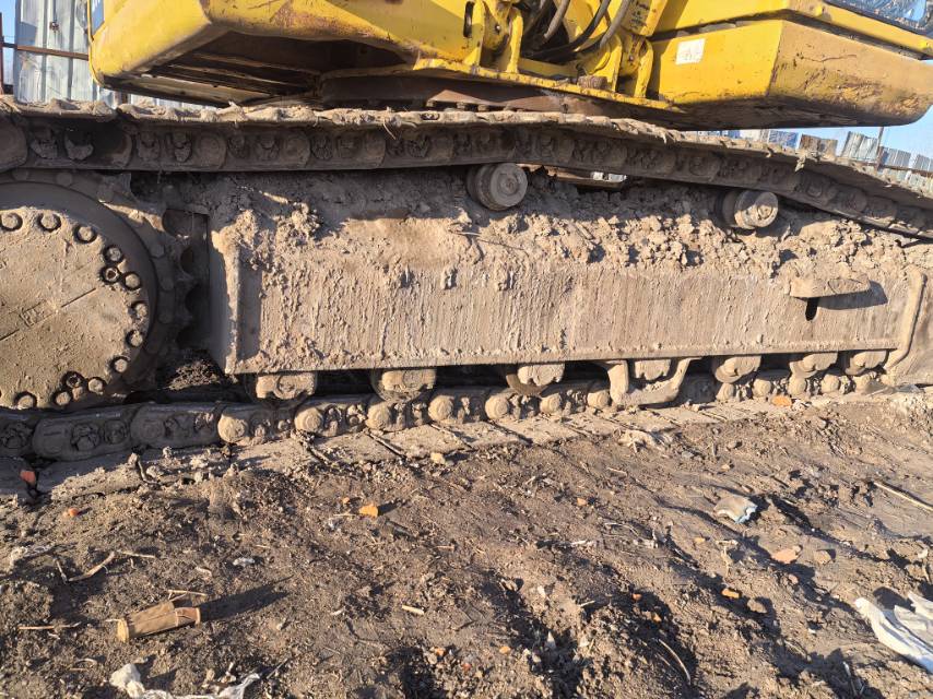 Buy Komatsu PC200-8N1 Used Excavator / 4