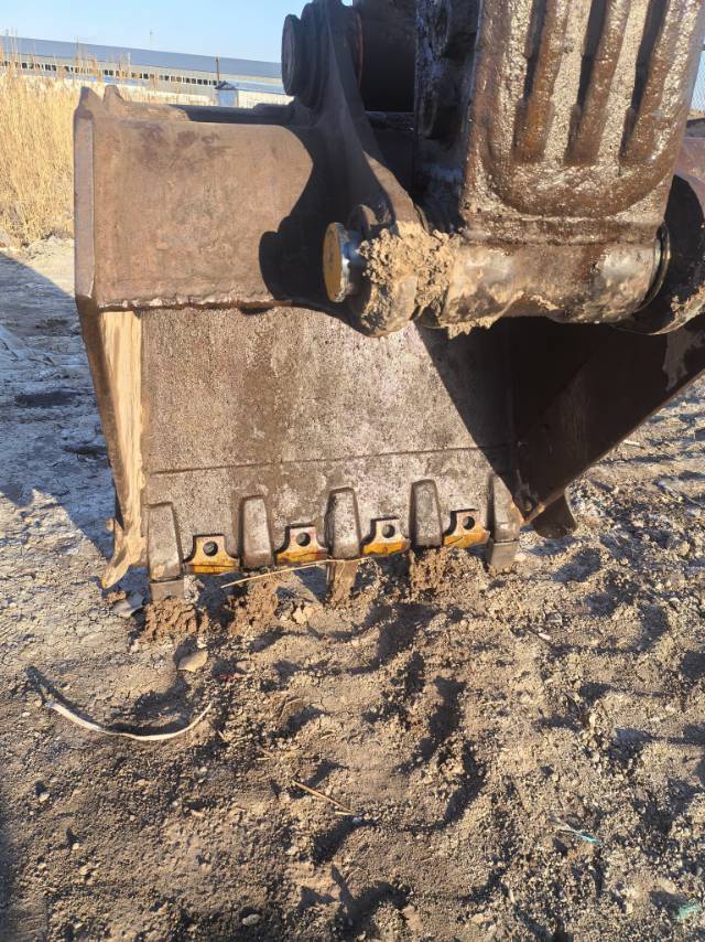 Buy Komatsu PC200-8N1 Used Excavator / 8