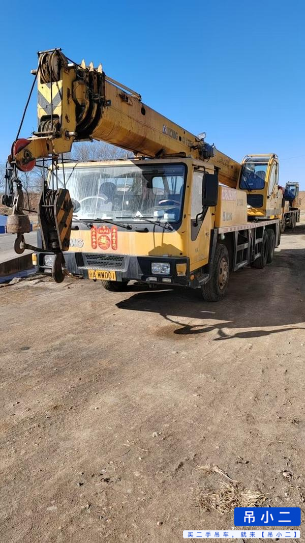 Buy XCMG QY20G Used Crane / 3